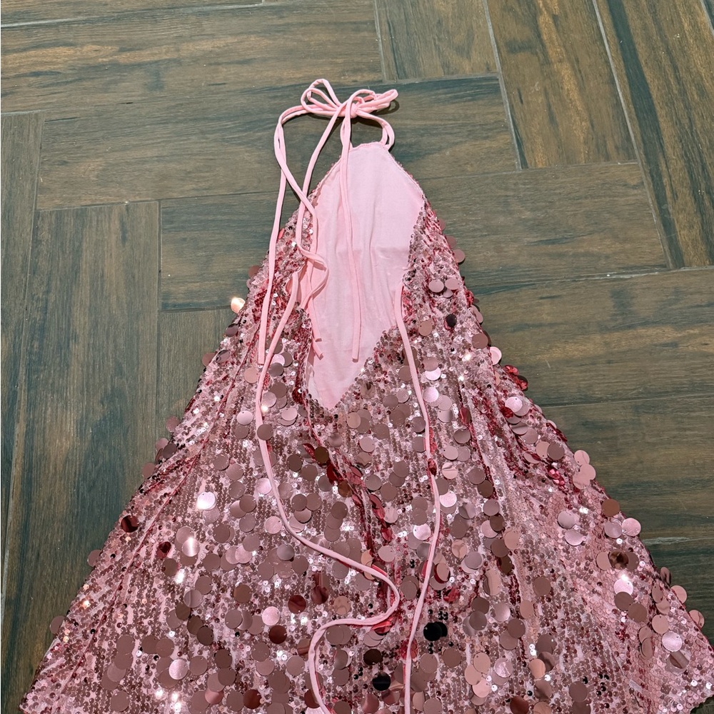 NWT Rose Gold/light pink halter style Sequin Mini Dress - Picture 5 of 6